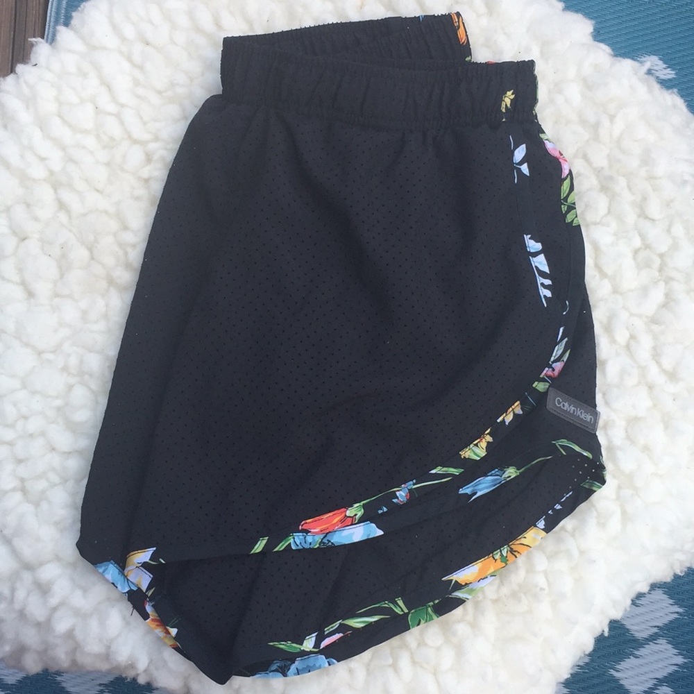 Calvin Klein Shorts Mesh Lined Workout Women’s L